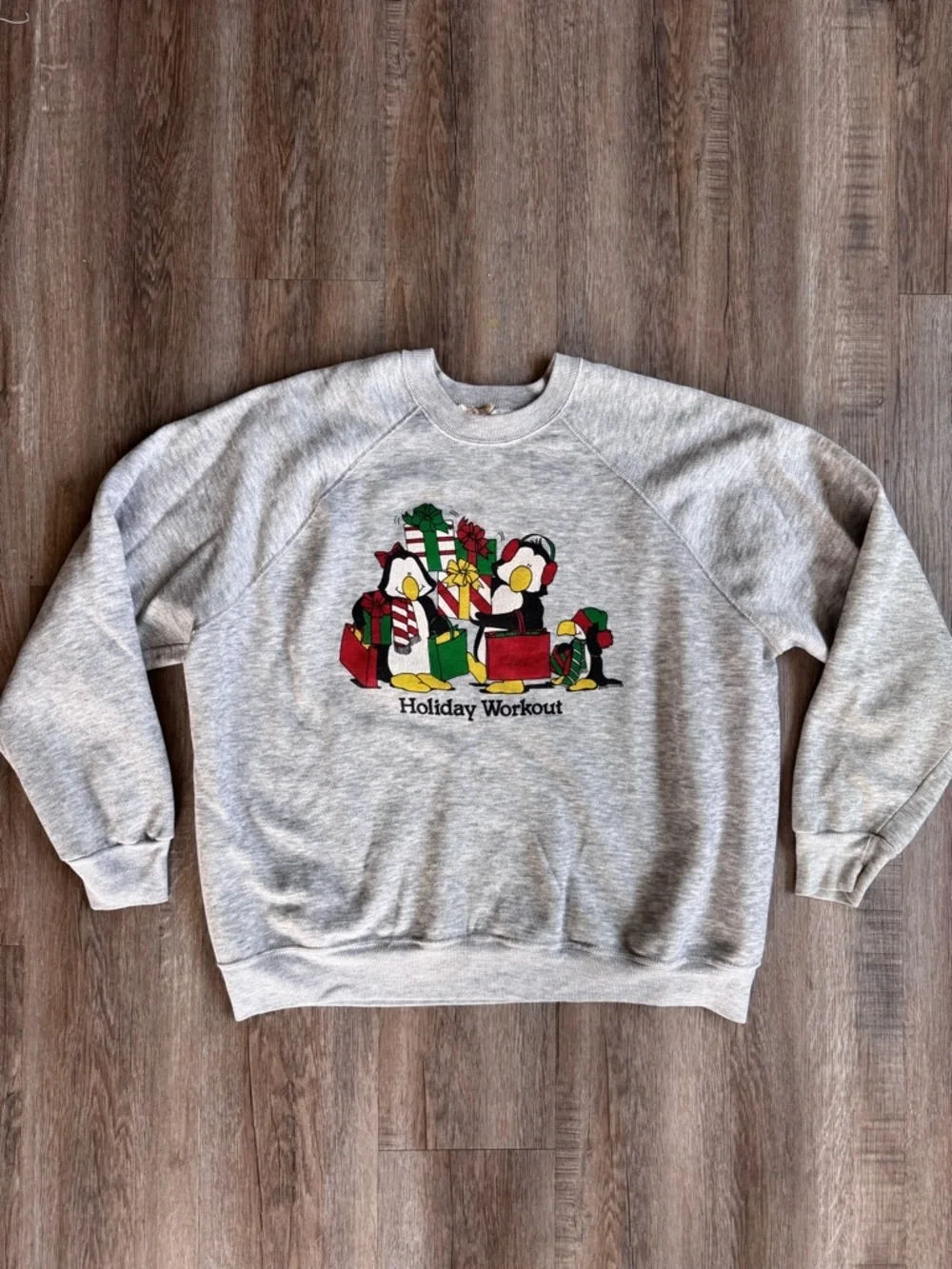 Vintage 90s Holiday Workout Penguins Sweatshirt - size XXXL